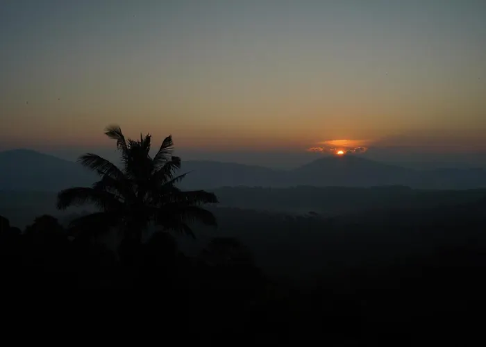 Serene Valley Koppa Hilltop Homestay