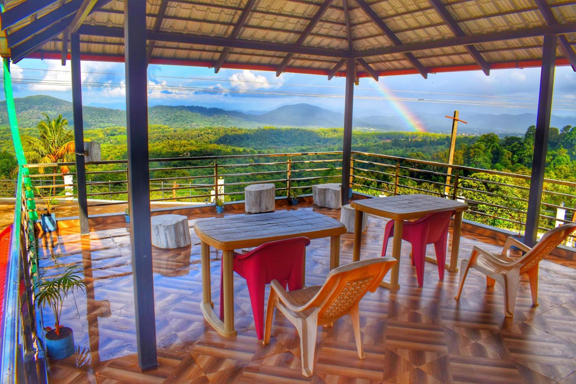 Homestay Serene Valley Hilltop *